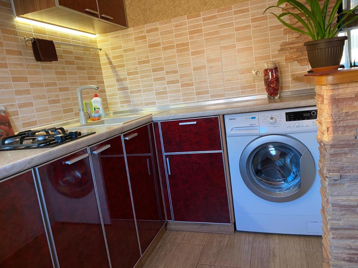 New Apartments With Panoramic Views On Avenue Nauky Kharkiv Extérieur photo