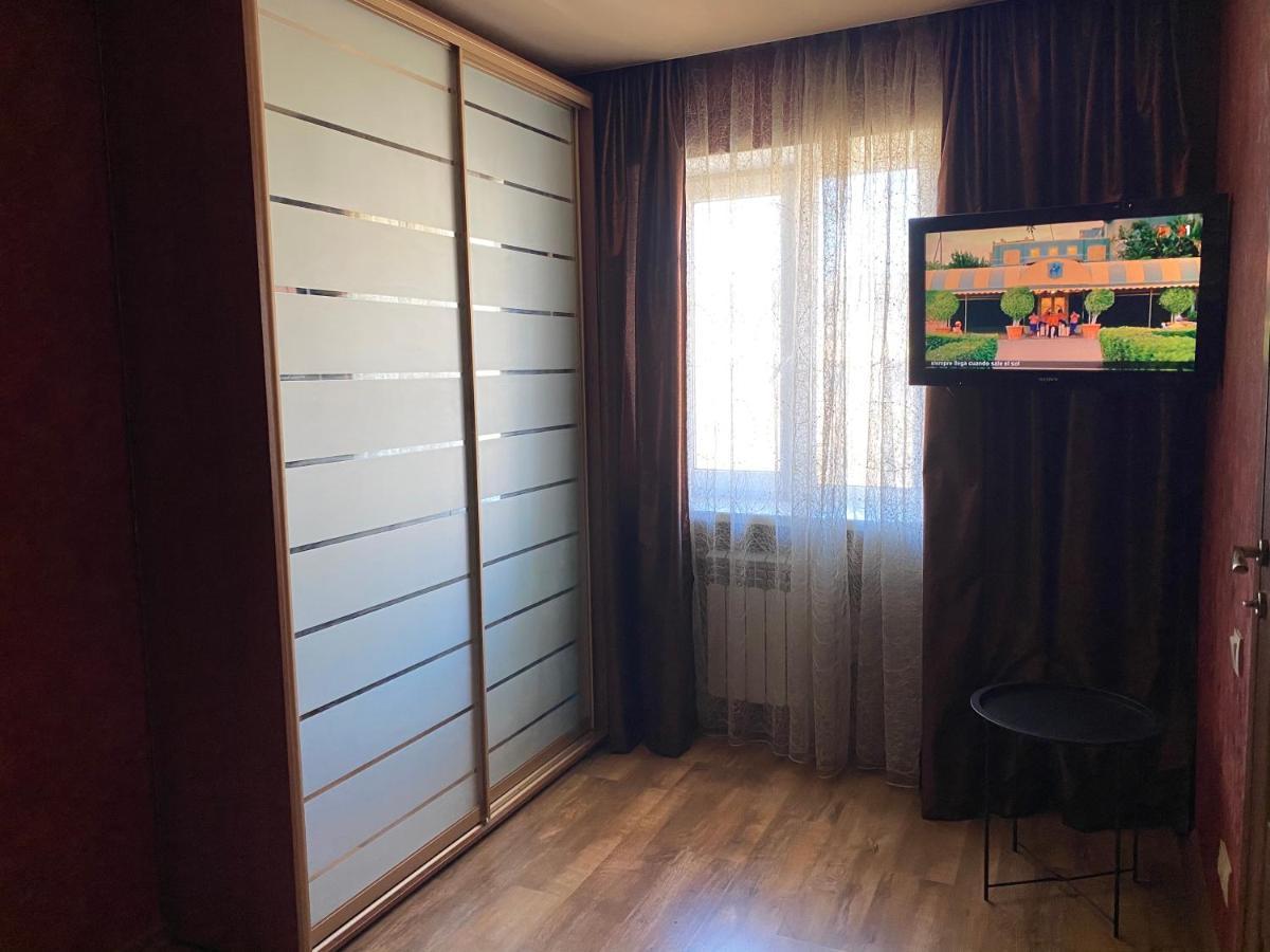 New Apartments With Panoramic Views On Avenue Nauky Kharkiv Extérieur photo