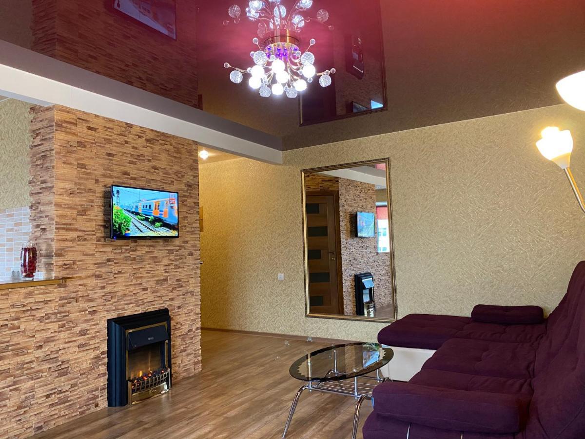 New Apartments With Panoramic Views On Avenue Nauky Kharkiv Extérieur photo