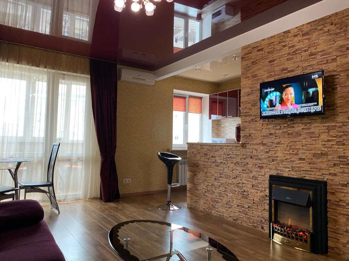 New Apartments With Panoramic Views On Avenue Nauky Kharkiv Extérieur photo