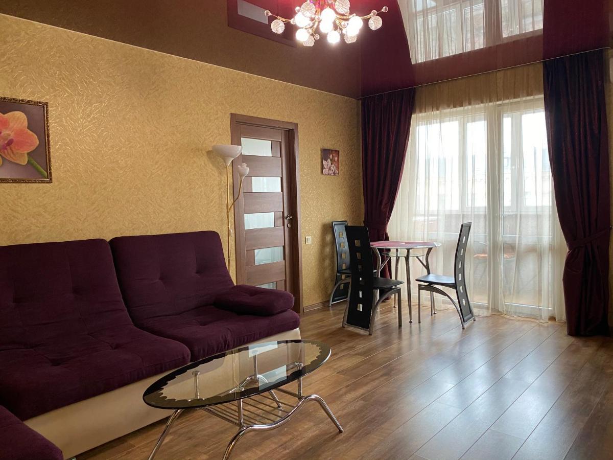 New Apartments With Panoramic Views On Avenue Nauky Kharkiv Extérieur photo