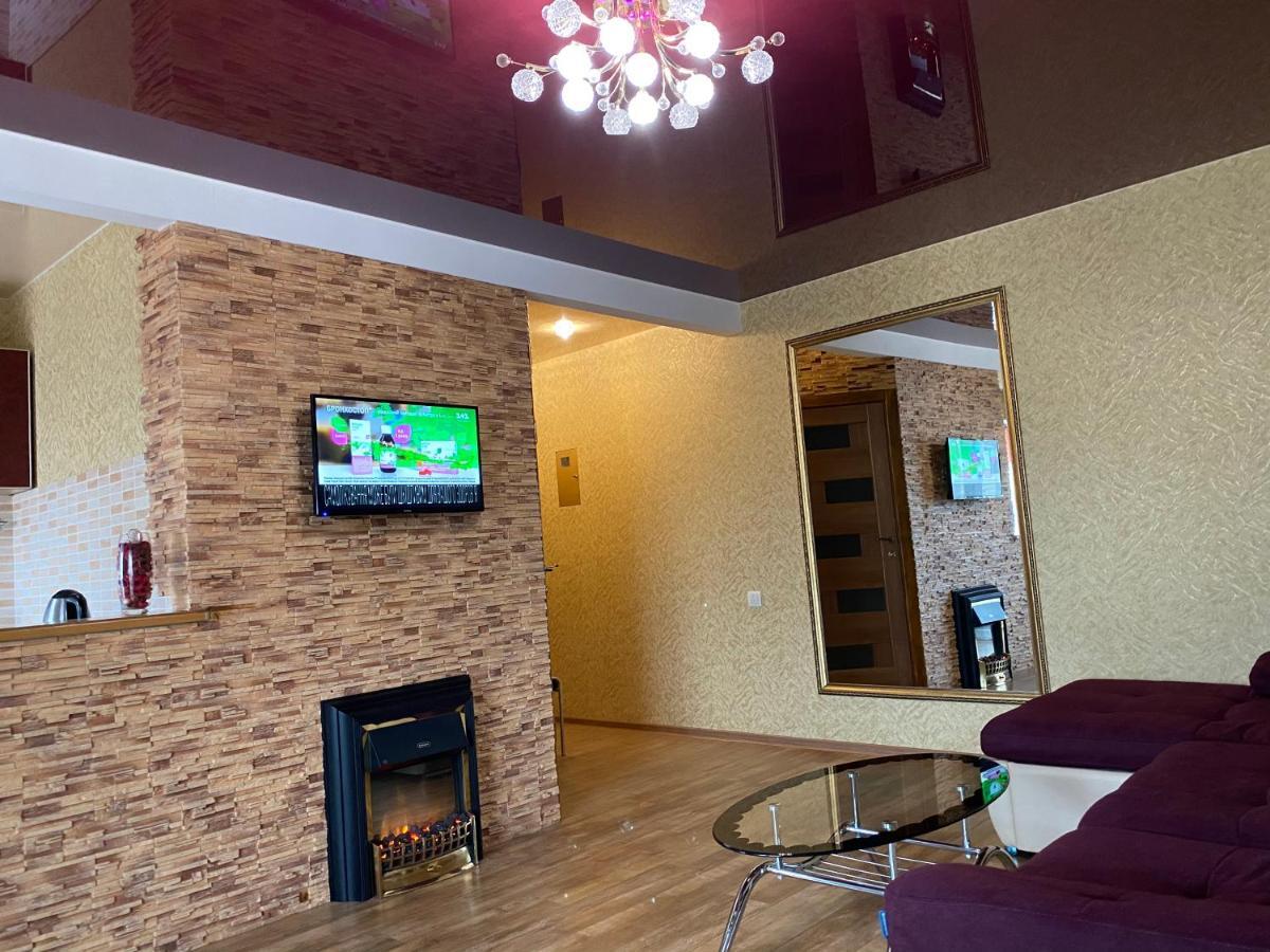 New Apartments With Panoramic Views On Avenue Nauky Kharkiv Extérieur photo