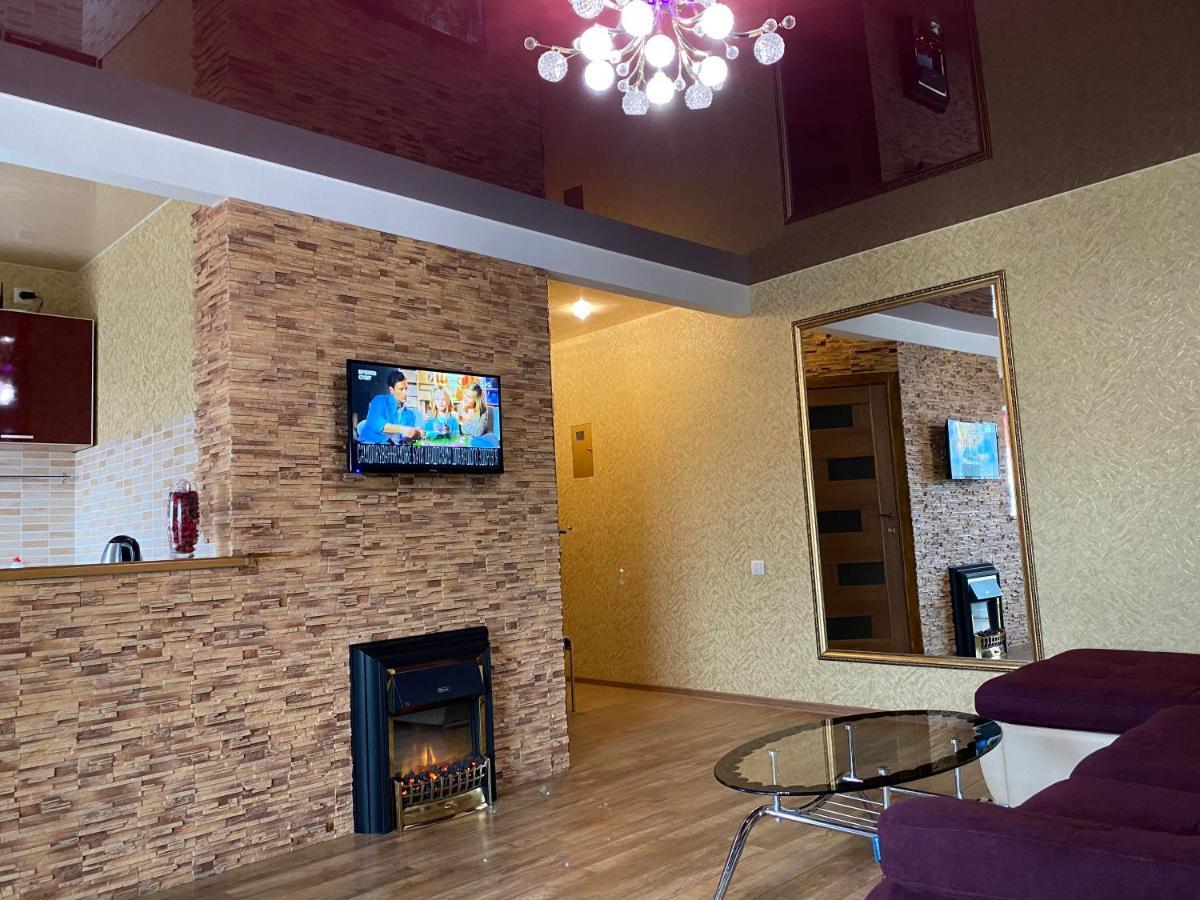 New Apartments With Panoramic Views On Avenue Nauky Kharkiv Extérieur photo