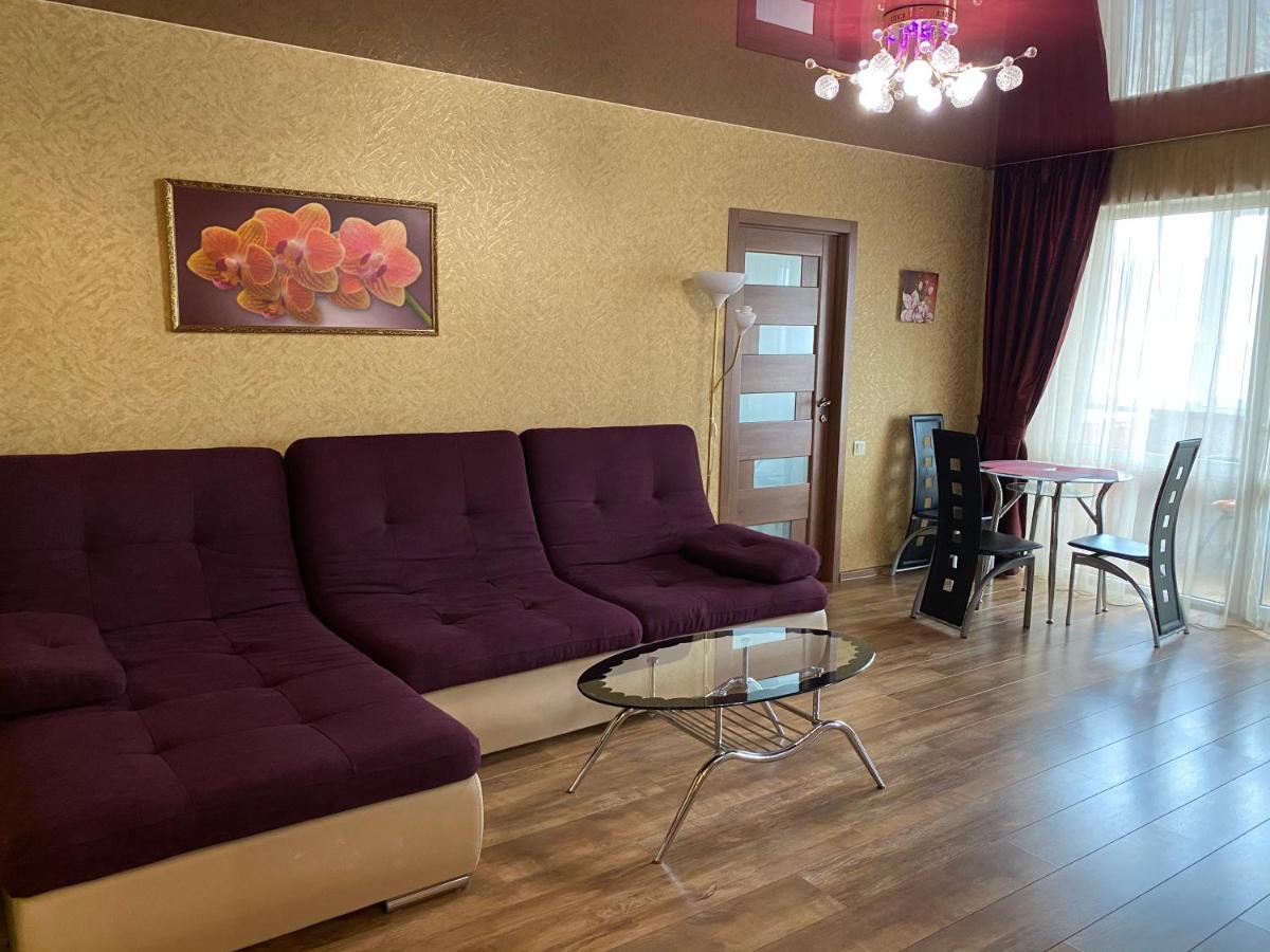 New Apartments With Panoramic Views On Avenue Nauky Kharkiv Extérieur photo